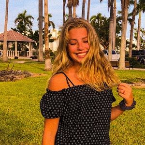 Meet your Posher, Maddy